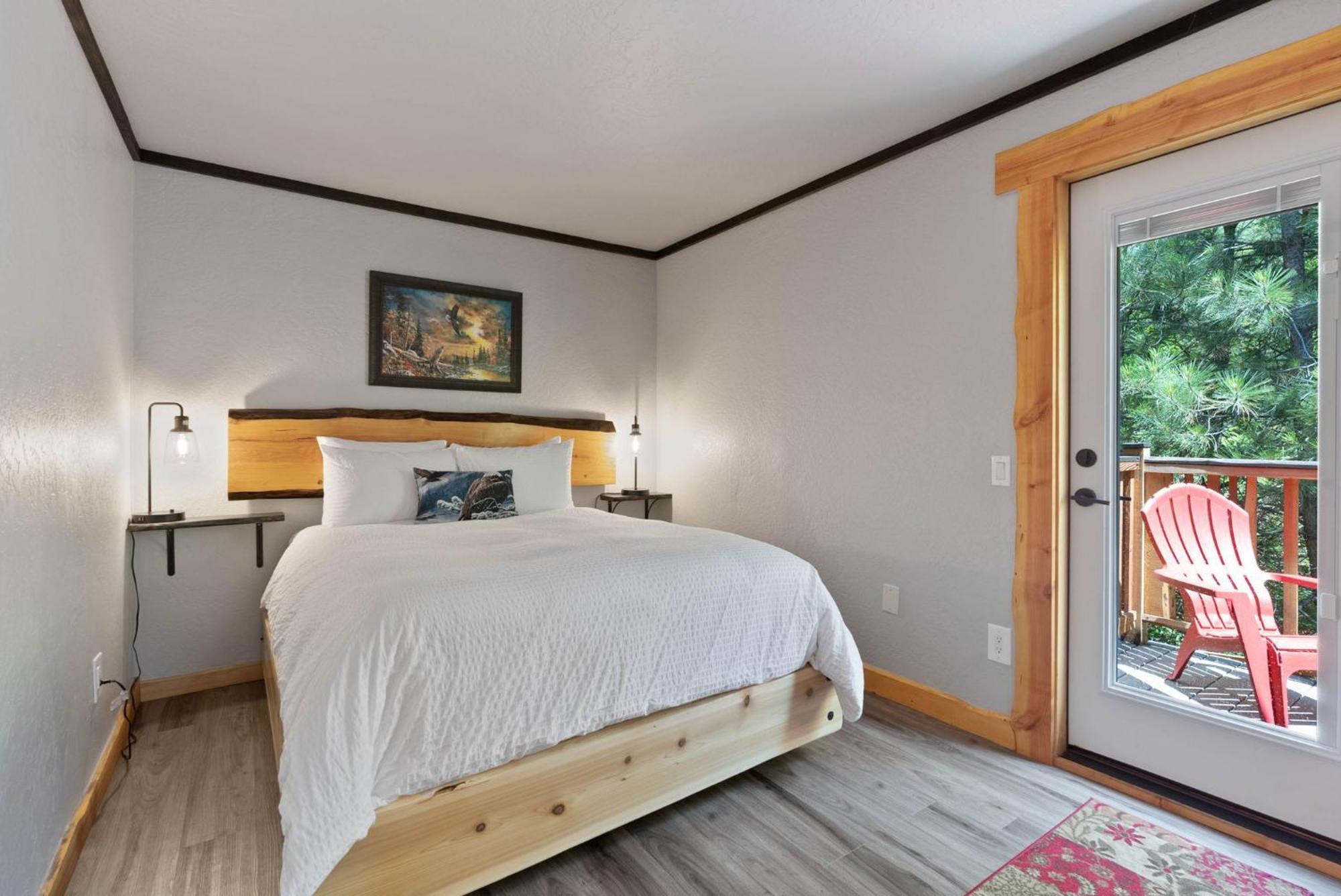 Lake Village Lodge كويور دي أليني، أيداهو المظهر الخارجي الصورة